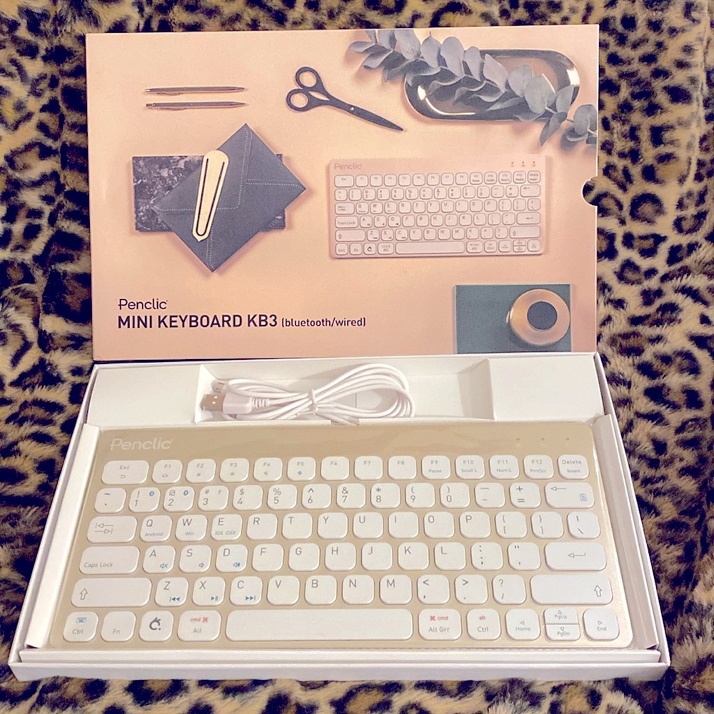 NIB Penclic mini keyboard KB3 Bluetooth/wired